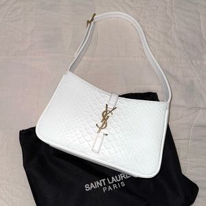 YSL ✨ LE 5 À Textured Handbag